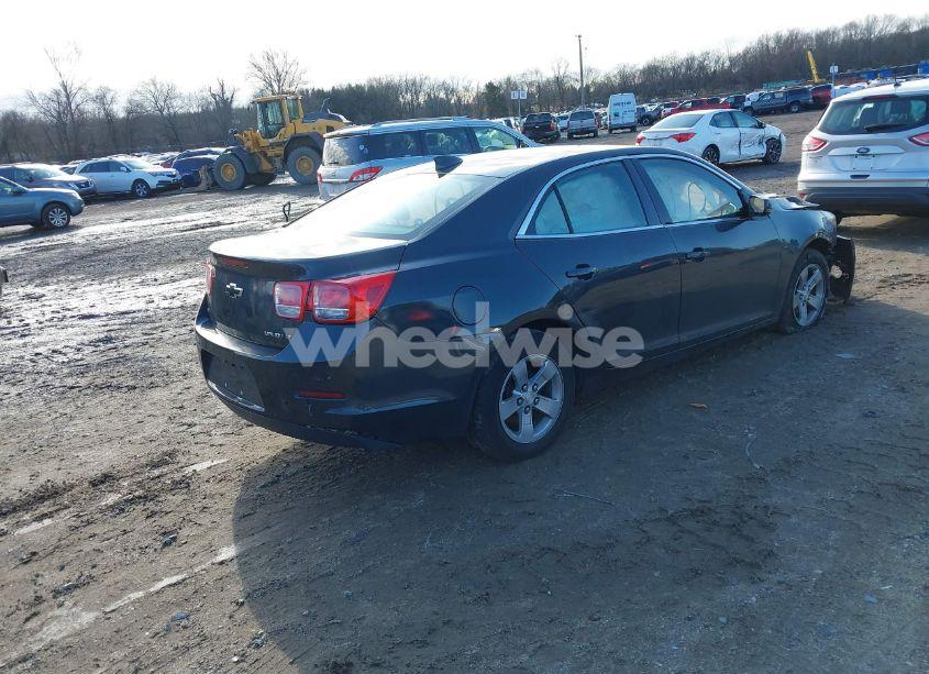 Photo 4 of 2015 Chevrolet Malibu 1LT (VIN 1G11C5SL1FF203915)
