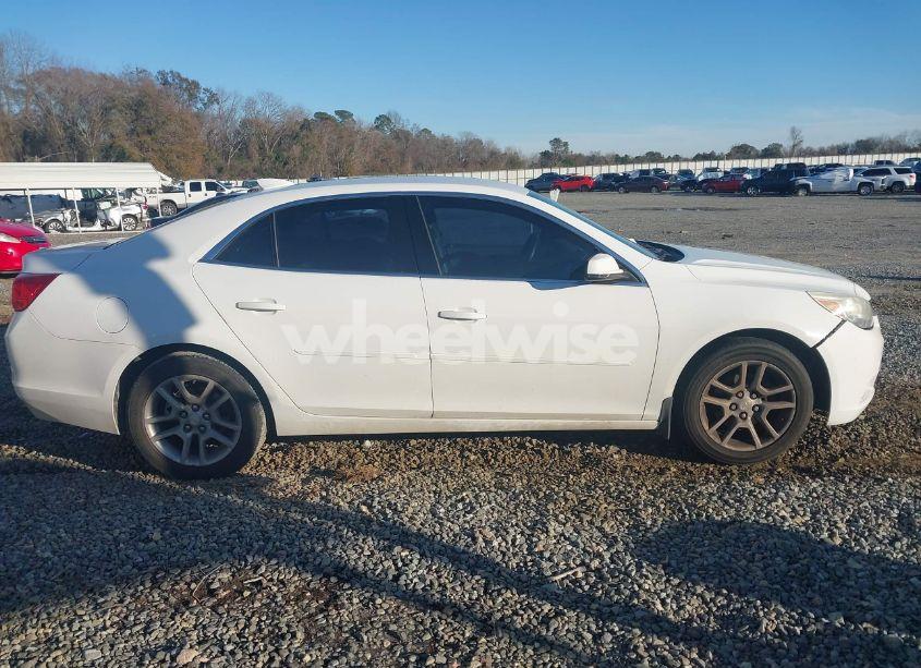 Photo 13 of 2015 Chevrolet Malibu 1LT (VIN 1G11C5SL1FF230984)