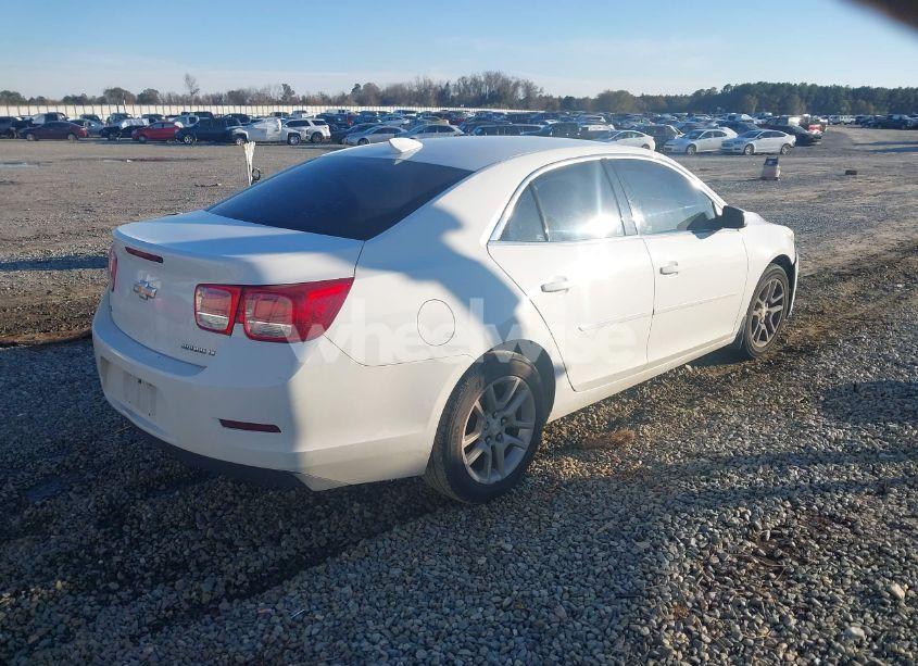 Photo 4 of 2015 Chevrolet Malibu 1LT (VIN 1G11C5SL1FF230984)