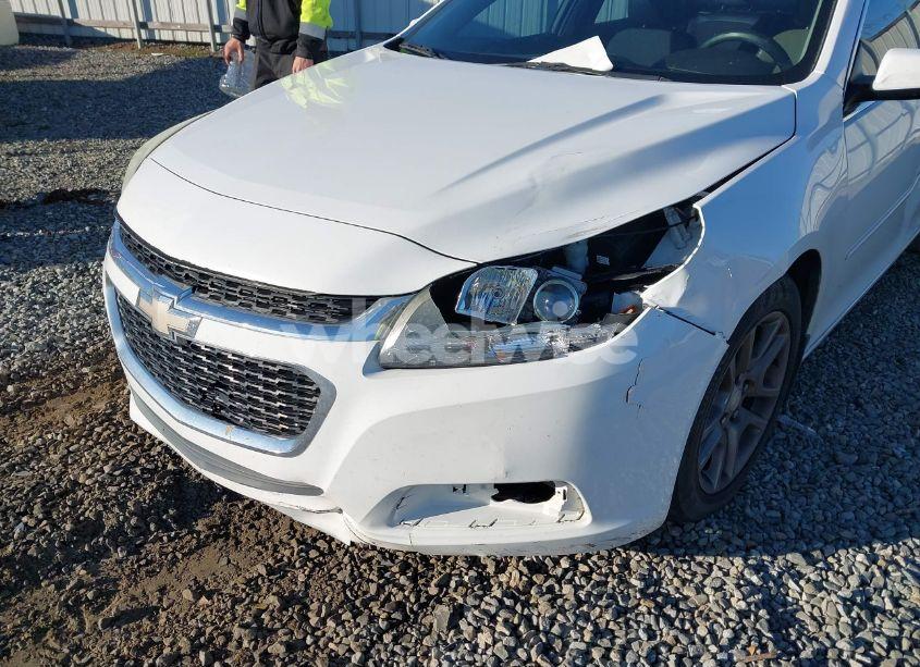 Photo 6 of 2015 Chevrolet Malibu 1LT (VIN 1G11C5SL1FF230984)