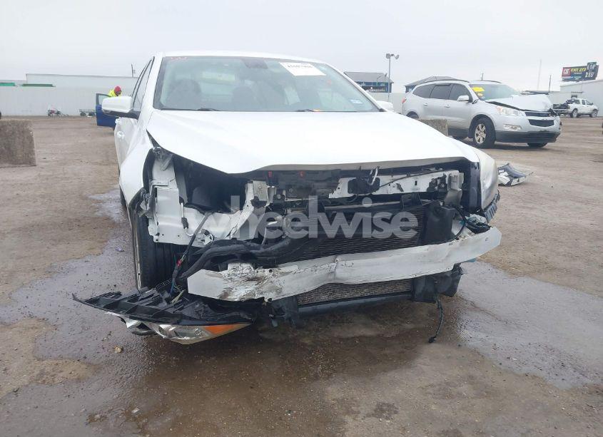 Photo 6 of 2015 Chevrolet Malibu 1LT (VIN 1G11C5SL1FF285757)