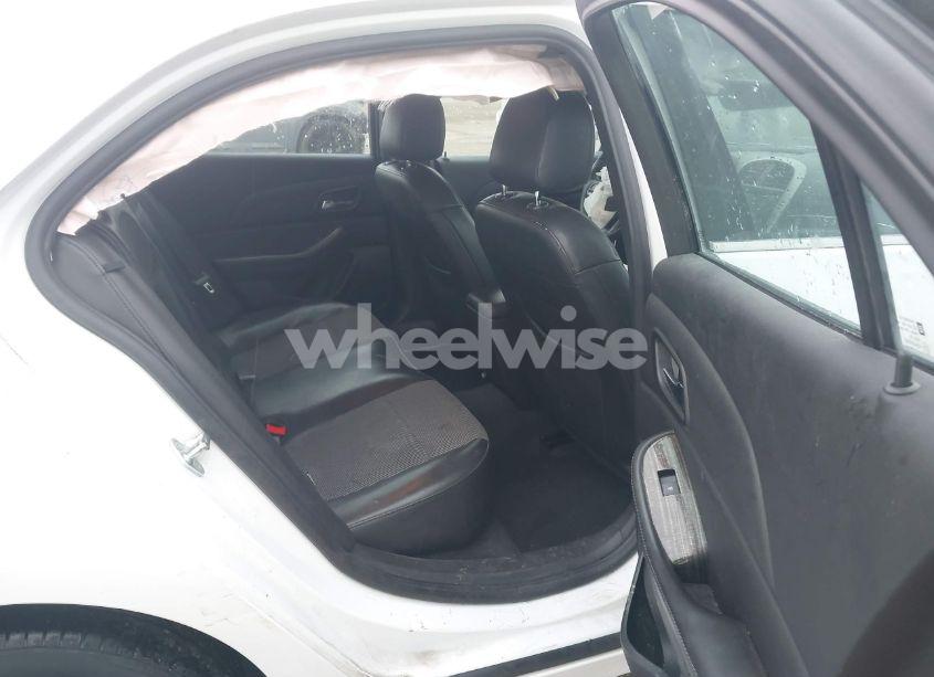 Photo 8 of 2015 Chevrolet Malibu 1LT (VIN 1G11C5SL1FF285757)