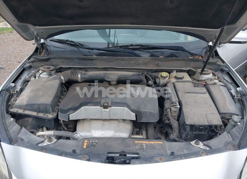 Photo 10 of 2015 Chevrolet Malibu 1LT (VIN 1G11C5SL1FF288710)