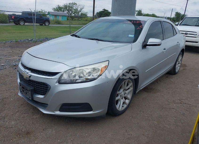 Photo 2 of 2015 Chevrolet Malibu 1LT (VIN 1G11C5SL1FF288710)