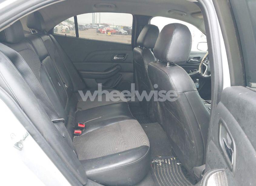 Photo 8 of 2015 Chevrolet Malibu 1LT (VIN 1G11C5SL1FF288710)