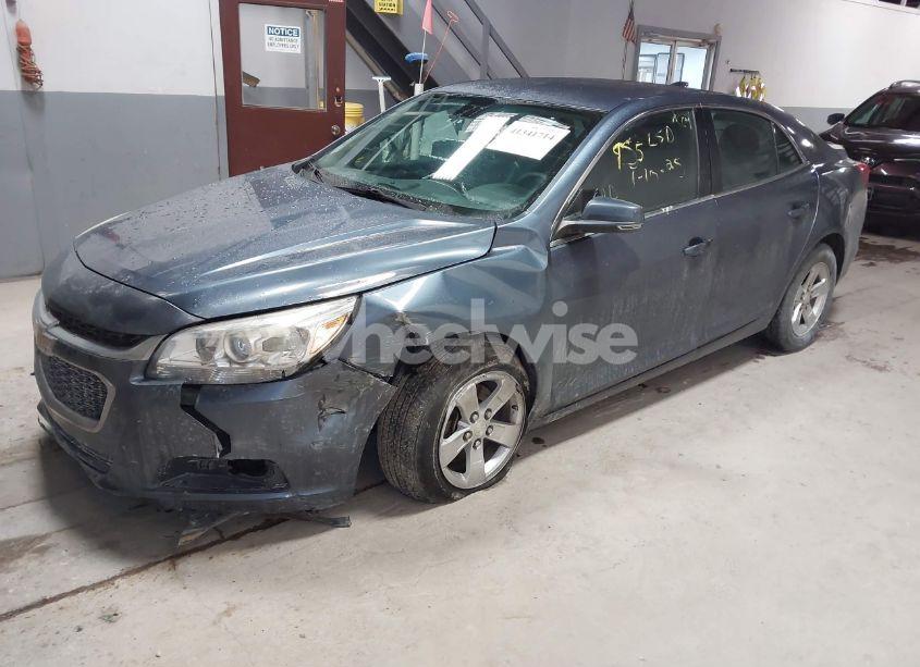 Photo 2 of 2015 Chevrolet Malibu 1LT (VIN 1G11C5SL1FF293468)