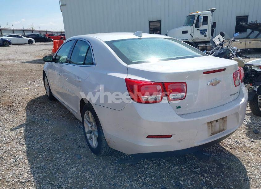 Photo 3 of 2015 Chevrolet Malibu 1LT (VIN 1G11C5SL1FF294104)