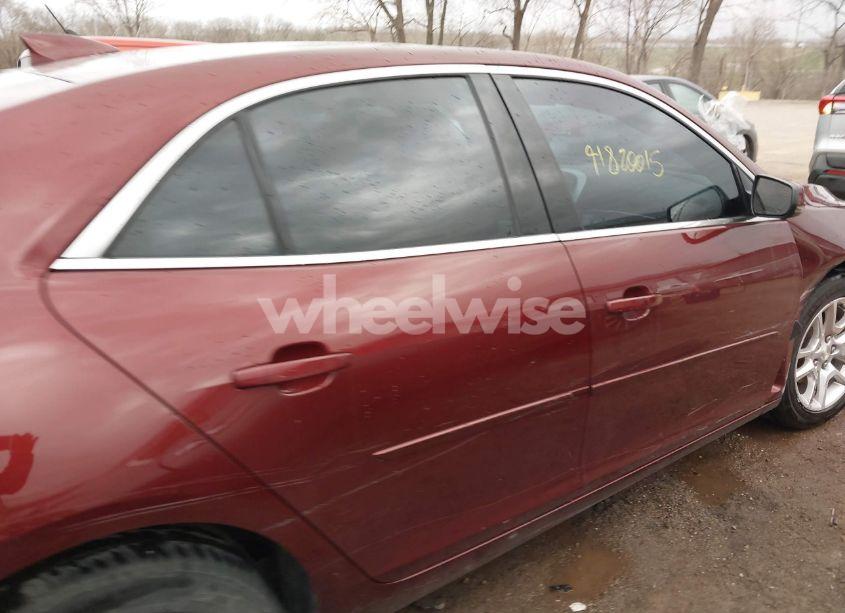 Photo 13 of 2015 Chevrolet Malibu 1LT (VIN 1G11C5SL1FF323424)