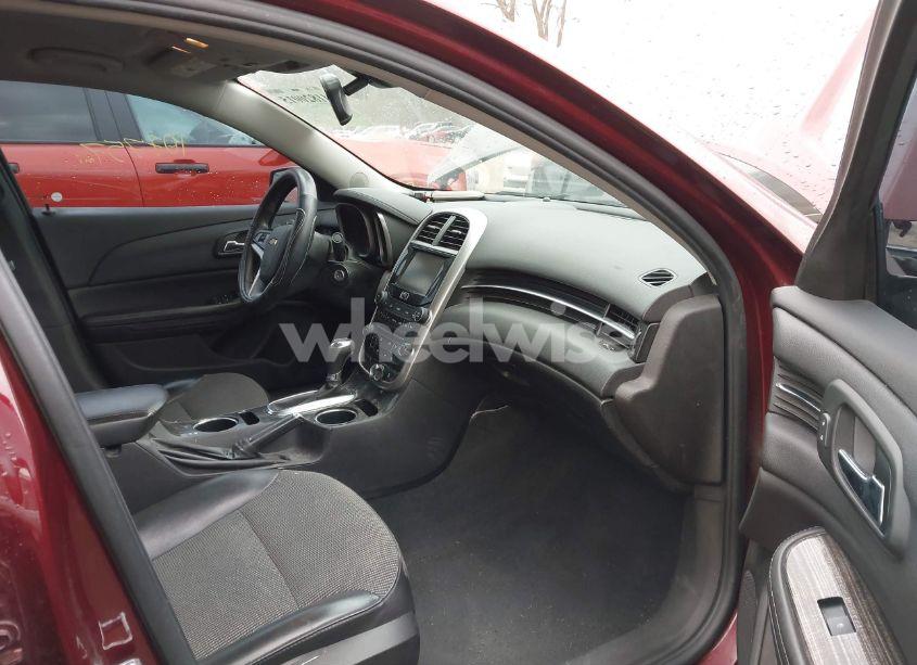 Photo 5 of 2015 Chevrolet Malibu 1LT (VIN 1G11C5SL1FF323424)