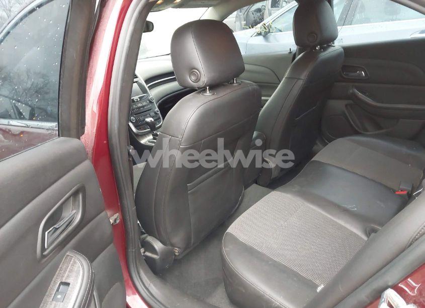 Photo 8 of 2015 Chevrolet Malibu 1LT (VIN 1G11C5SL1FF323424)