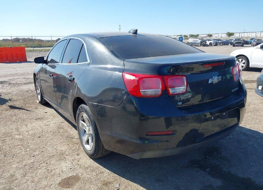 Photo 3 of 2015 Chevrolet Malibu 1LT (VIN 1G11C5SL1FF334780)