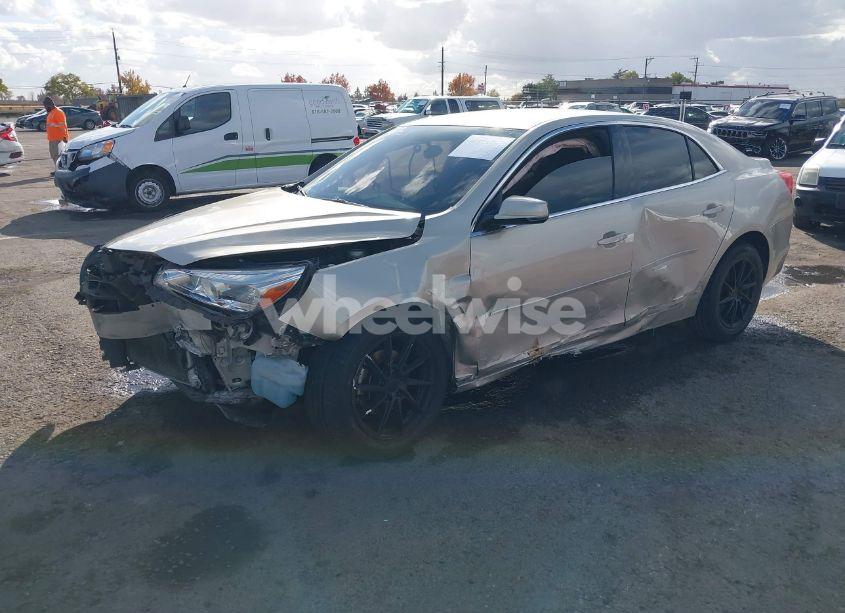 Photo 2 of 2015 Chevrolet Malibu 1LT (VIN 1G11C5SL1FF344922)