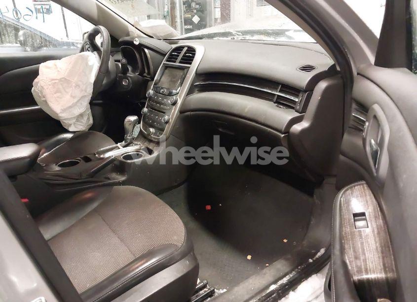 Photo 5 of 2015 Chevrolet Malibu 1LT (VIN 1G11C5SL1FF351501)
