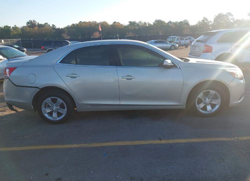 Photo 13 of 2015 Chevrolet Malibu 1LT (VIN 1G11C5SL1FF352258)