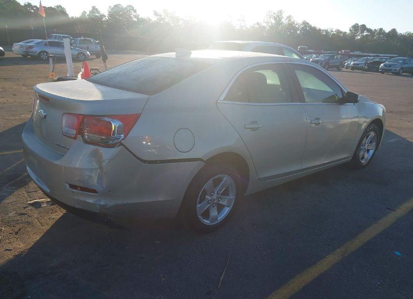 Photo 4 of 2015 Chevrolet Malibu 1LT (VIN 1G11C5SL1FF352258)