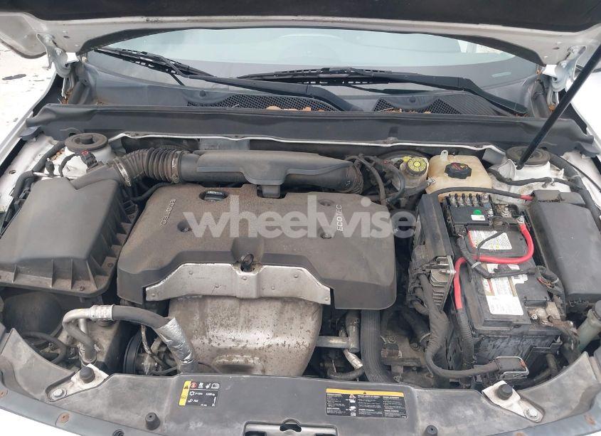 Photo 10 of 2015 Chevrolet Malibu 1LT (VIN 1G11C5SL1FF352499)