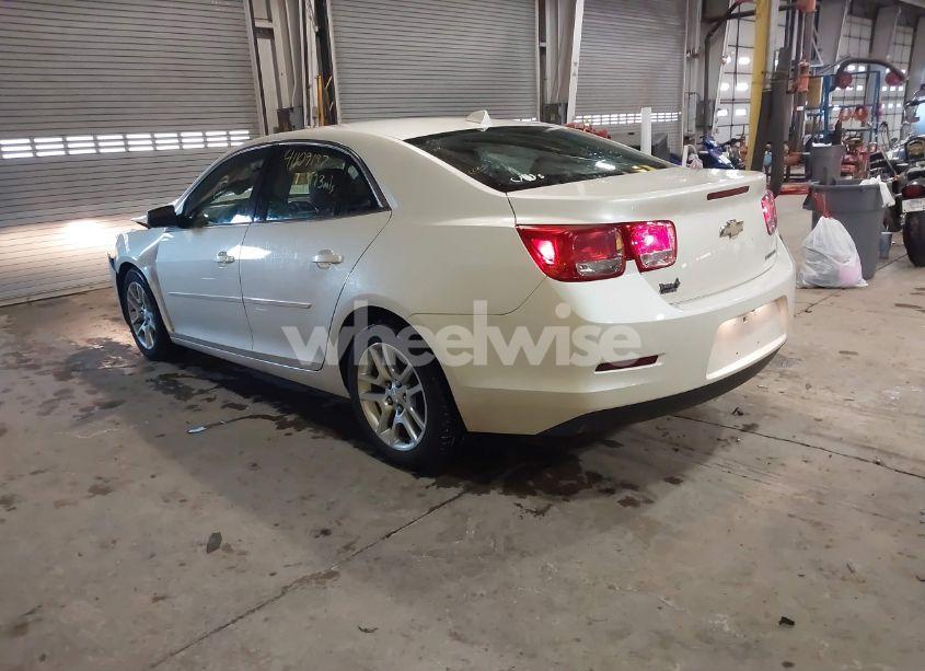 Photo 3 of 2014 Chevrolet Malibu 1LT (VIN 1G11C5SL2EF113736)