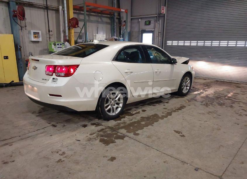 Photo 4 of 2014 Chevrolet Malibu 1LT (VIN 1G11C5SL2EF113736)