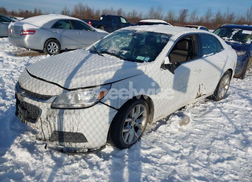 Photo 2 of 2014 Chevrolet Malibu 1LT (VIN 1G11C5SL2EF118709)