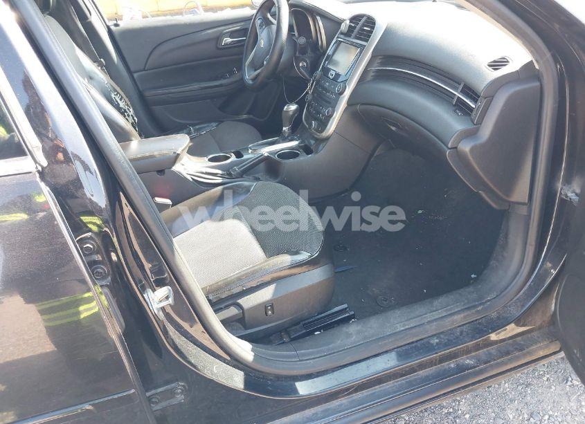 Photo 5 of 2014 Chevrolet Malibu 1LT (VIN 1G11C5SL2EF145795)