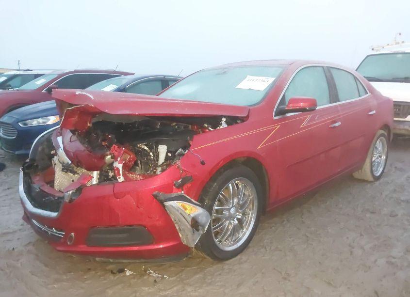 Photo 2 of 2014 Chevrolet Malibu 1LT (VIN 1G11C5SL2EF276662)