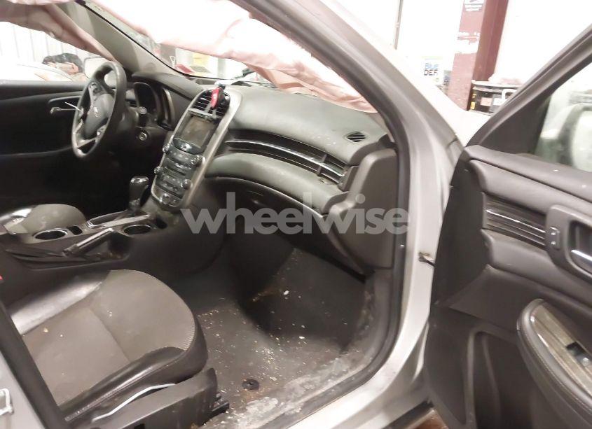 Photo 5 of 2014 Chevrolet Malibu 1LT (VIN 1G11C5SL2EF300765)
