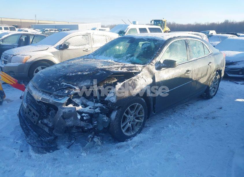 Photo 2 of 2015 Chevrolet Malibu (VIN 1G11C5SL2FF106075)