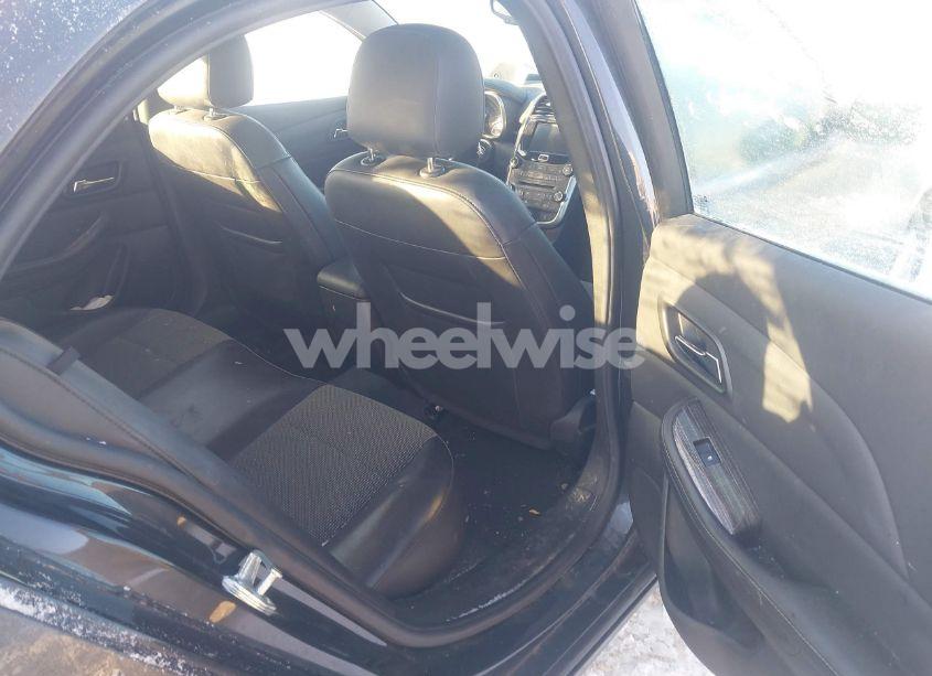 Photo 8 of 2015 Chevrolet Malibu (VIN 1G11C5SL2FF106075)