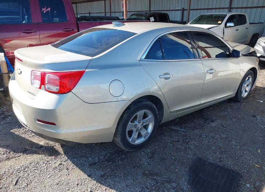 Photo 4 of 2015 Chevrolet Malibu 1LT (VIN 1G11C5SL2FF107081)