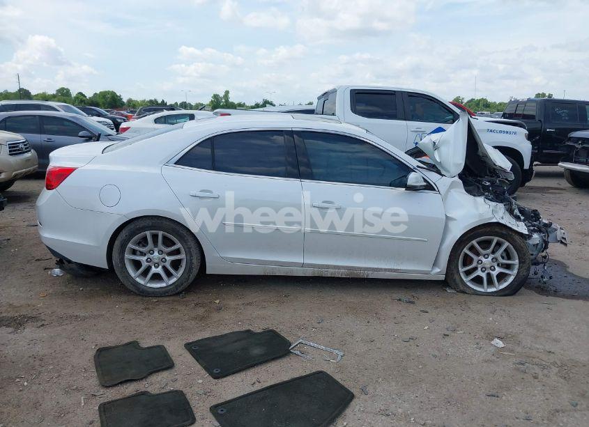 Photo 14 of 2015 Chevrolet Malibu 1LT (VIN 1G11C5SL2FF128562)