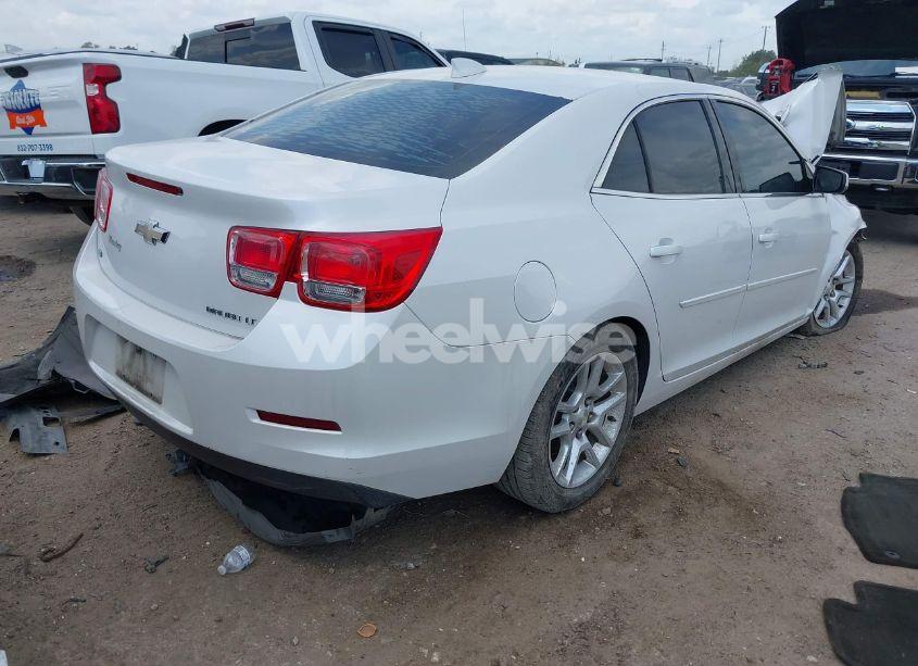 Photo 4 of 2015 Chevrolet Malibu 1LT (VIN 1G11C5SL2FF128562)