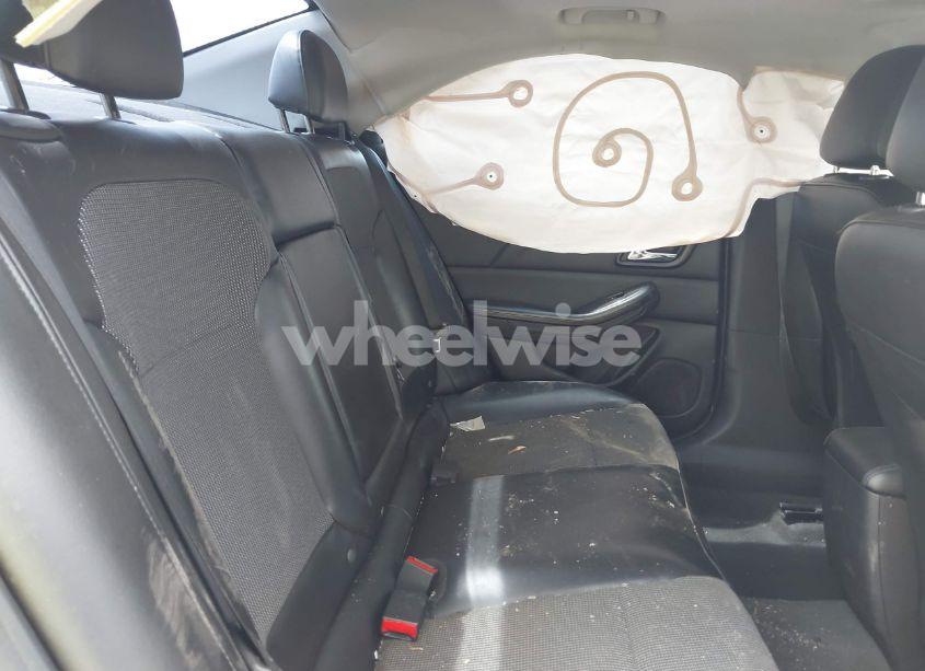 Photo 8 of 2015 Chevrolet Malibu 1LT (VIN 1G11C5SL2FF128562)