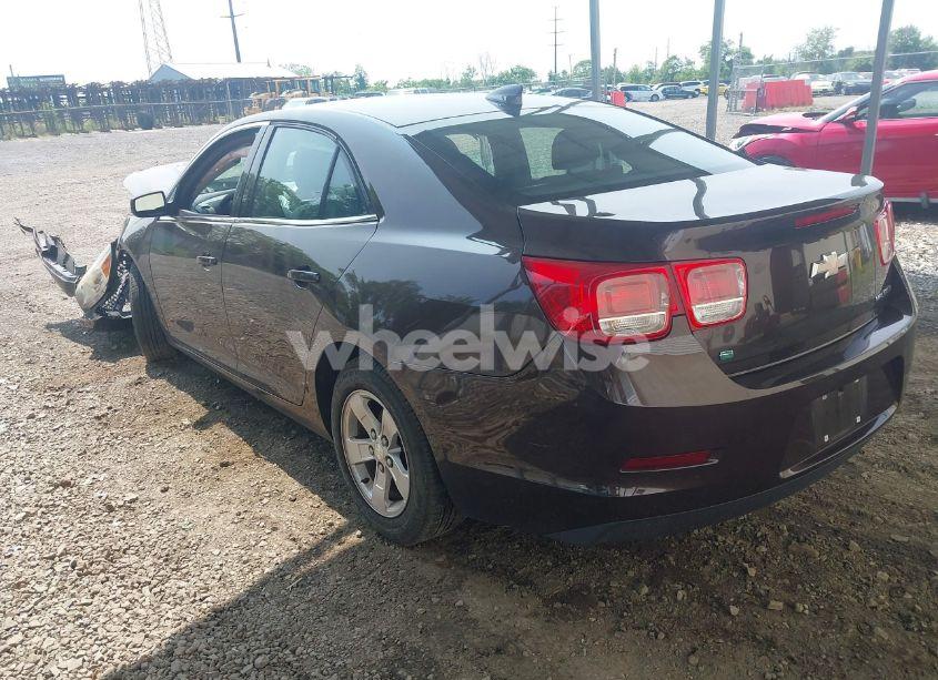 Photo 3 of 2015 Chevrolet Malibu 1LT (VIN 1G11C5SL2FF176580)