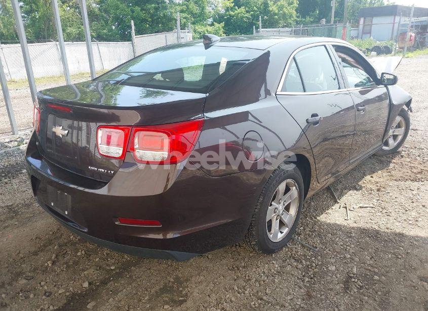 Photo 4 of 2015 Chevrolet Malibu 1LT (VIN 1G11C5SL2FF176580)