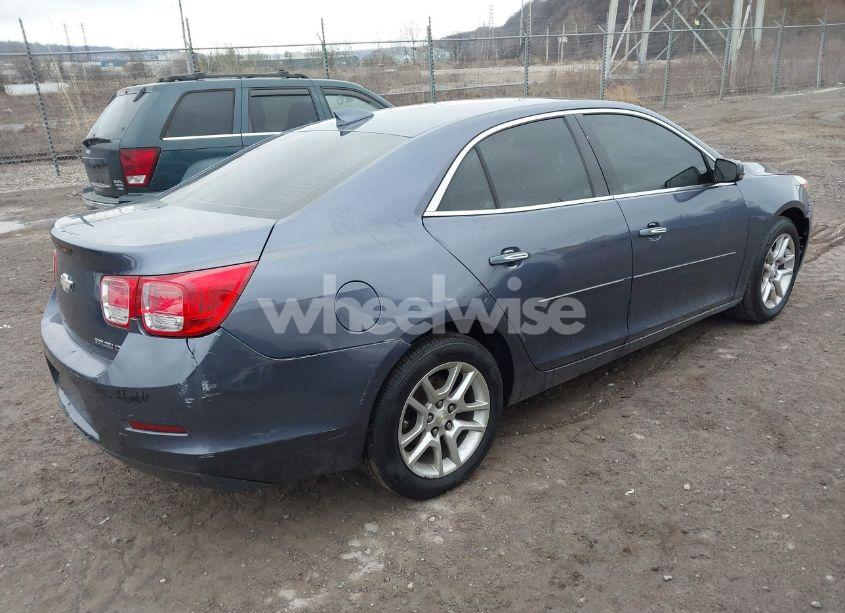 Photo 4 of 2015 Chevrolet Malibu 1LT (VIN 1G11C5SL2FF178765)