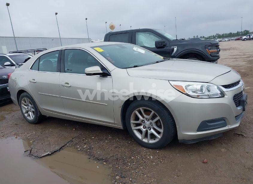 Photo 13 of 2015 Chevrolet Malibu 1LT (VIN 1G11C5SL2FF186610)