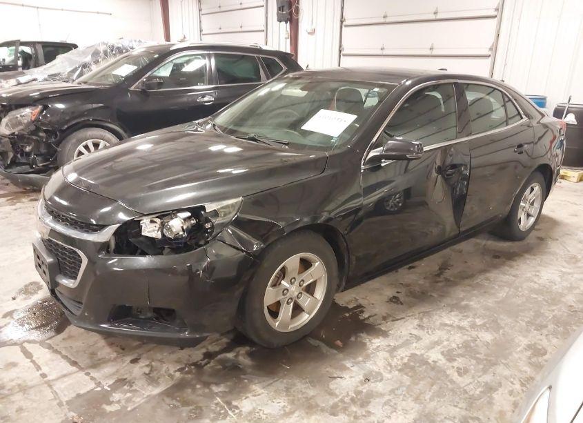 Photo 2 of 2015 Chevrolet Malibu 1LT (VIN 1G11C5SL2FF245803)