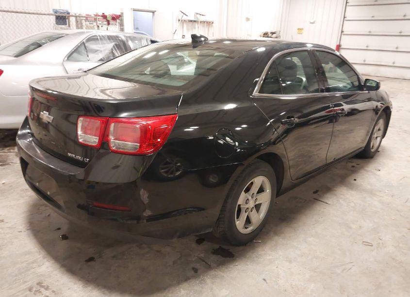 Photo 4 of 2015 Chevrolet Malibu 1LT (VIN 1G11C5SL2FF245803)
