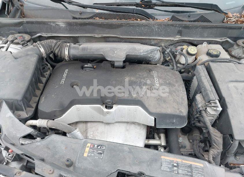 Photo 10 of 2015 Chevrolet Malibu 1LT (VIN 1G11C5SL2FF271883)