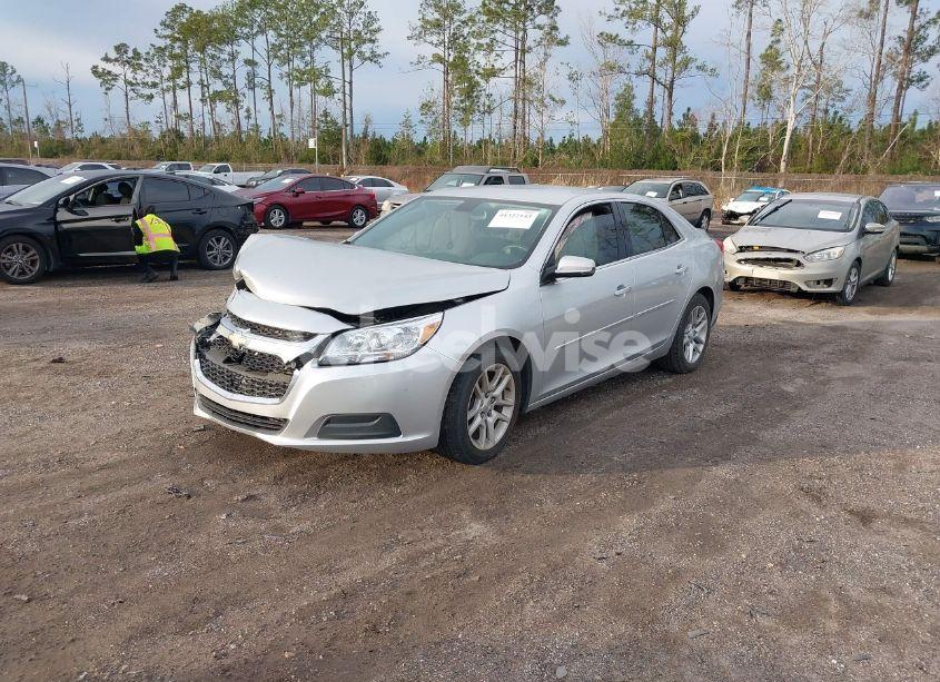 Photo 2 of 2015 Chevrolet Malibu 1LT (VIN 1G11C5SL2FF271883)