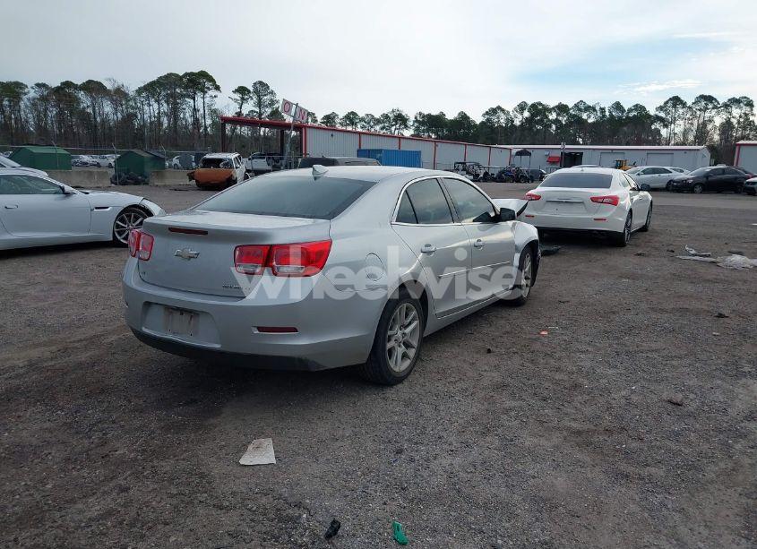 Photo 4 of 2015 Chevrolet Malibu 1LT (VIN 1G11C5SL2FF271883)