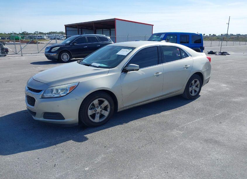 Photo 2 of 2015 Chevrolet Malibu 1LT (VIN 1G11C5SL2FF285847)