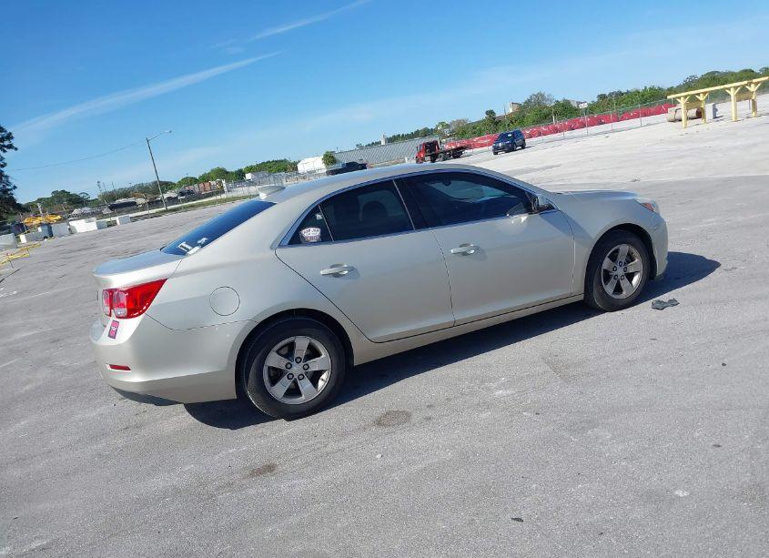 Photo 4 of 2015 Chevrolet Malibu 1LT (VIN 1G11C5SL2FF285847)