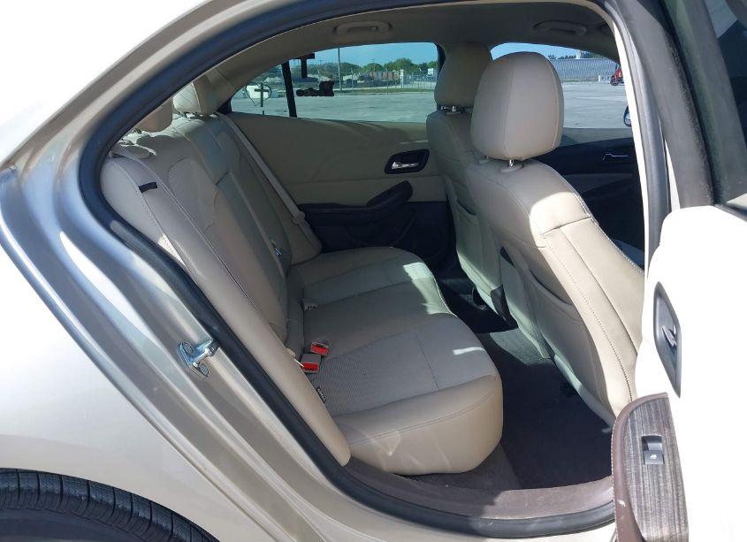 Photo 8 of 2015 Chevrolet Malibu 1LT (VIN 1G11C5SL2FF285847)