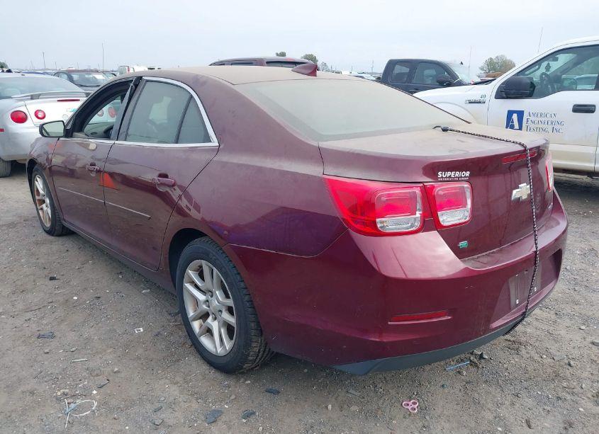 Photo 3 of 2015 Chevrolet Malibu 1LT (VIN 1G11C5SL2FF311153)