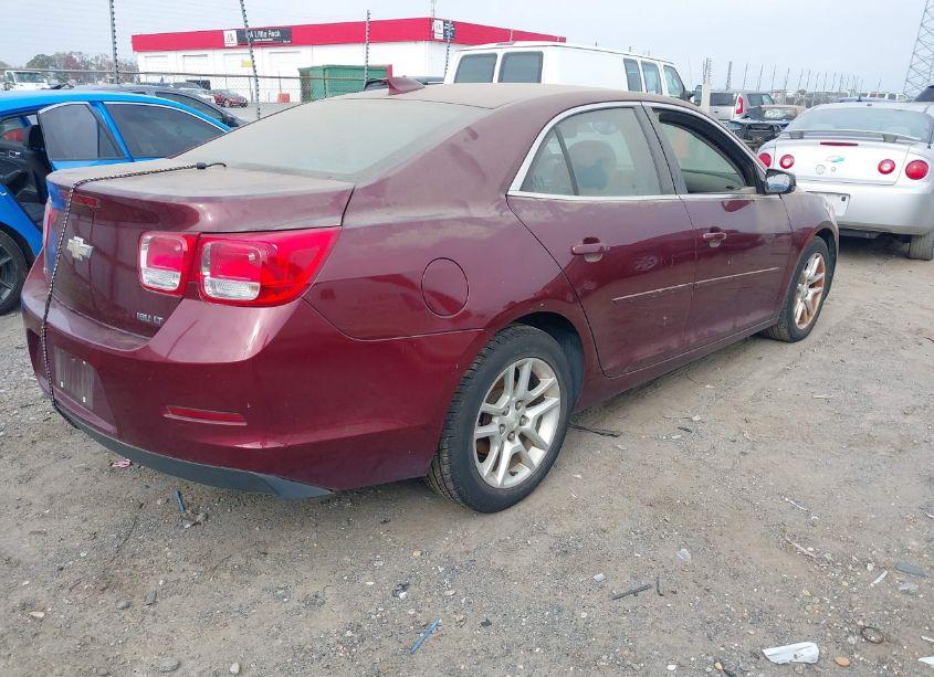 Photo 4 of 2015 Chevrolet Malibu 1LT (VIN 1G11C5SL2FF311153)