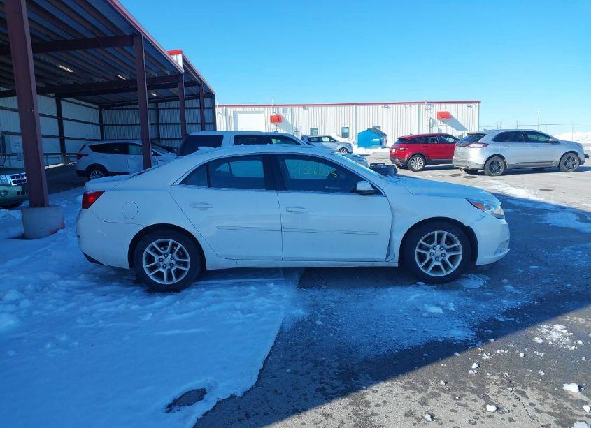 Photo 13 of 2015 Chevrolet Malibu 1LT (VIN 1G11C5SL2FF319155)