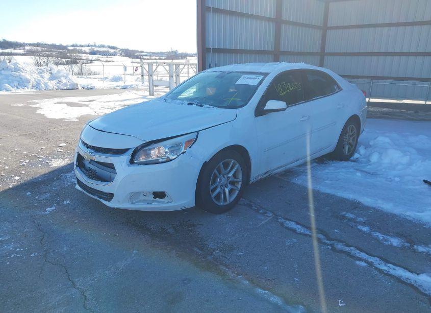 Photo 2 of 2015 Chevrolet Malibu 1LT (VIN 1G11C5SL2FF319155)