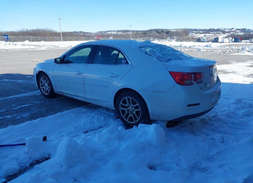 Photo 3 of 2015 Chevrolet Malibu 1LT (VIN 1G11C5SL2FF319155)