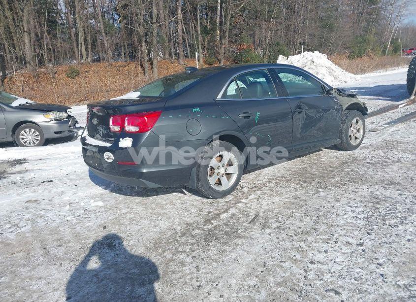 Photo 4 of 2015 Chevrolet Malibu 1LT (VIN 1G11C5SL2FF340796)